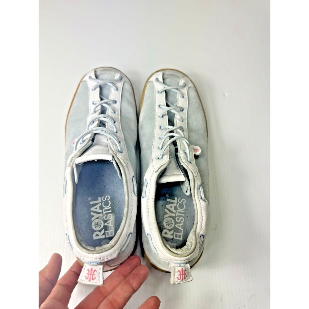 Royal Elastics Womenโs Light Blue Suede Leather Lace Up Sneakers Shoes Size 9
